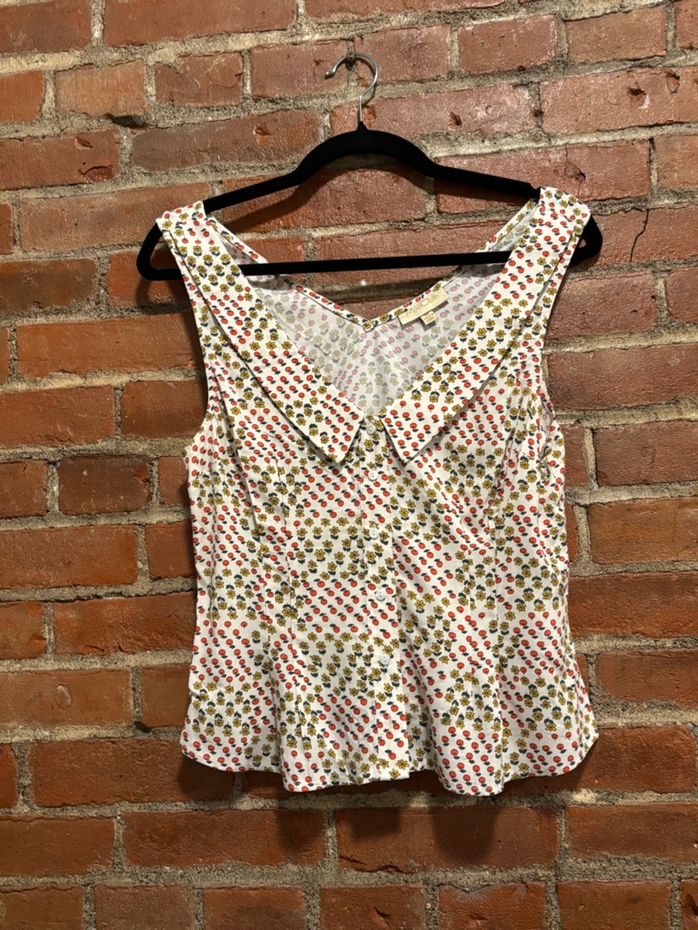 Modcloth White Floral Print Sleeveless Blouse with Button Front and Collar